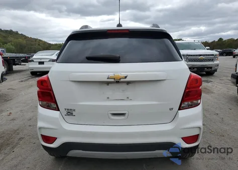 2018 Chevrolet Trax 1Lt z USA, uszkodzony, nr VIN KL7CJLSB2JB680464